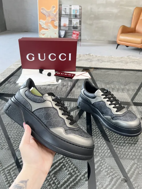 Gucci Shoe 